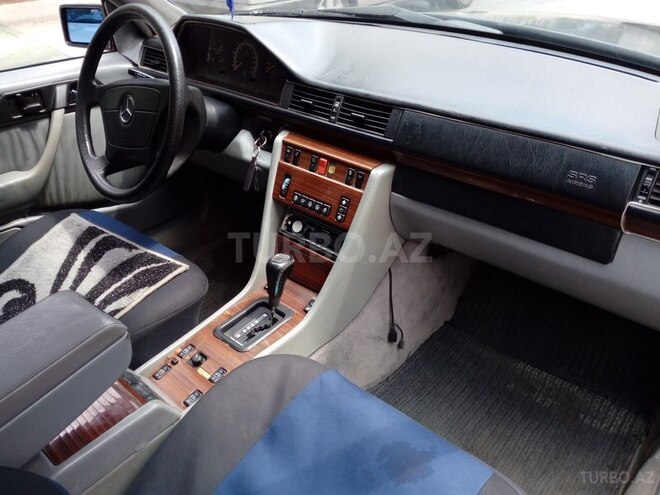 Mercedes E 280 1994, 298,000 km - 2.8 л - Sumqayıt