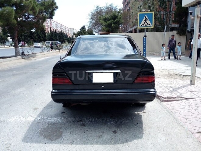 Mercedes E 280 1994, 298,000 km - 2.8 л - Sumqayıt