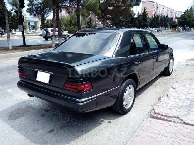 Mercedes E 280 1994, 298,000 km - 2.8 л - Sumqayıt