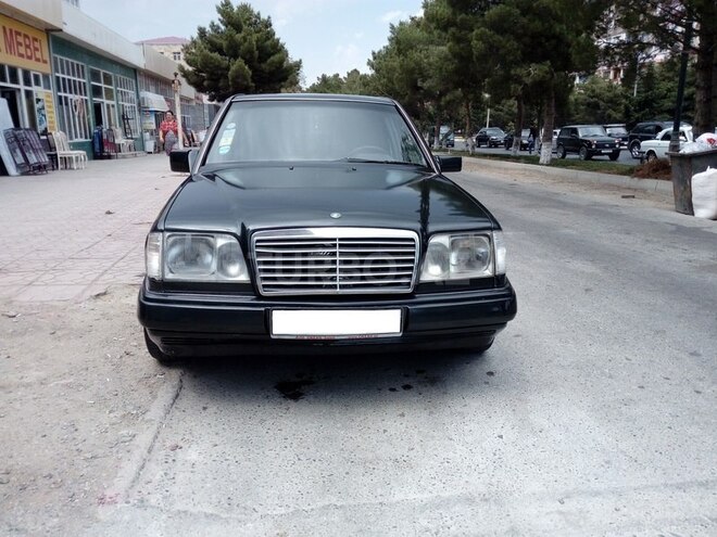 Mercedes E 280 1994, 298,000 km - 2.8 л - Sumqayıt