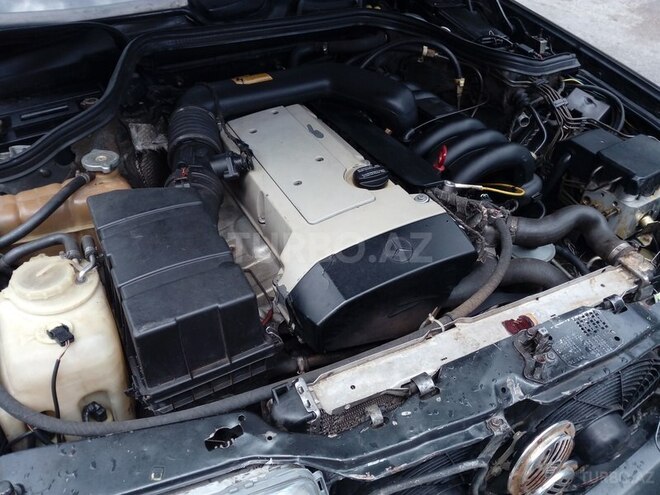 Mercedes E 280 1994, 298,000 km - 2.8 л - Sumqayıt