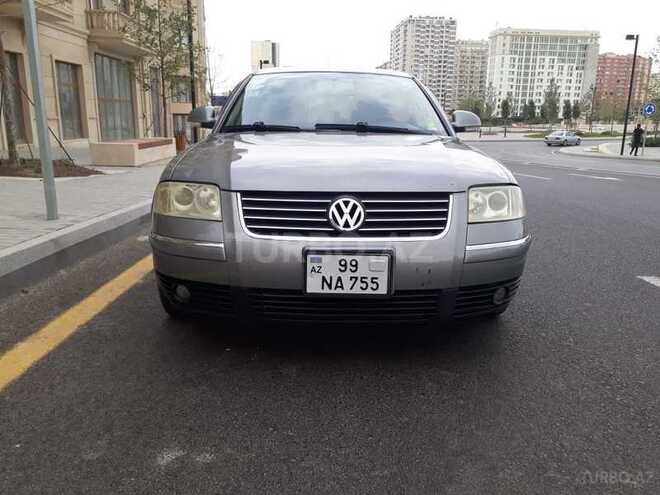 Volkswagen Passat 2004, 179,000 km - 1.8 l - Bakı