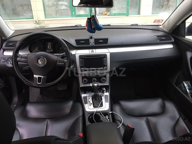 Volkswagen Passat 2010, 221,683 km - 2.0 l - Bakı