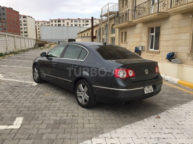 Volkswagen Passat 2010, 221,683 km - 2.0 l - Bakı