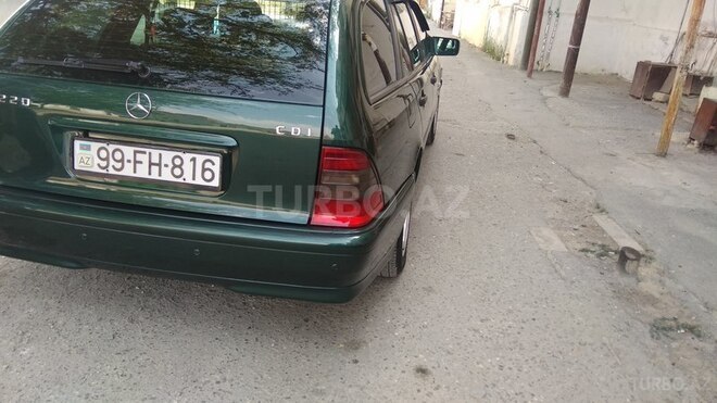Mercedes C 220 2000, 243,000 km - 2.2 л - Bakı