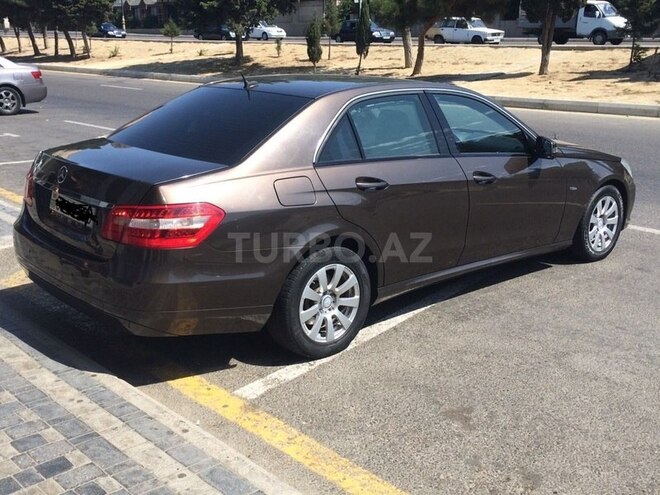 Mercedes E 220 2009, 216,000 km - 2.2 l - Bakı