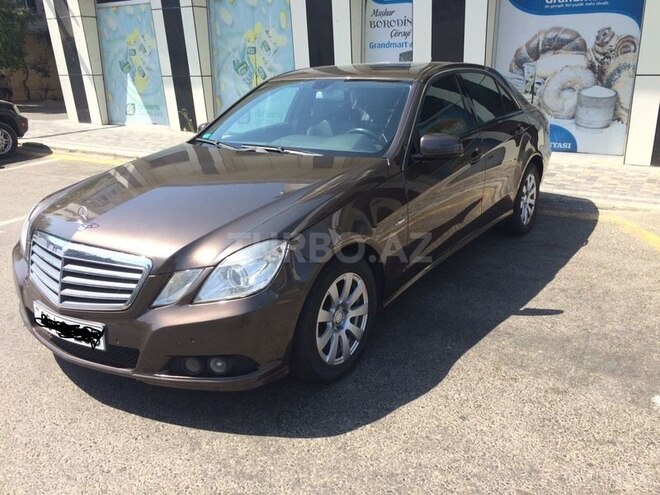 Mercedes E 220 2009, 216,000 km - 2.2 л - Bakı