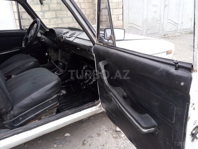 LADA (VAZ) 2106 1985, 200,000 km - 0.2 l - Qusar