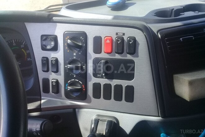 Mercedes Atego 1828 2008, 442,000 km - 6.4 l - Bakı