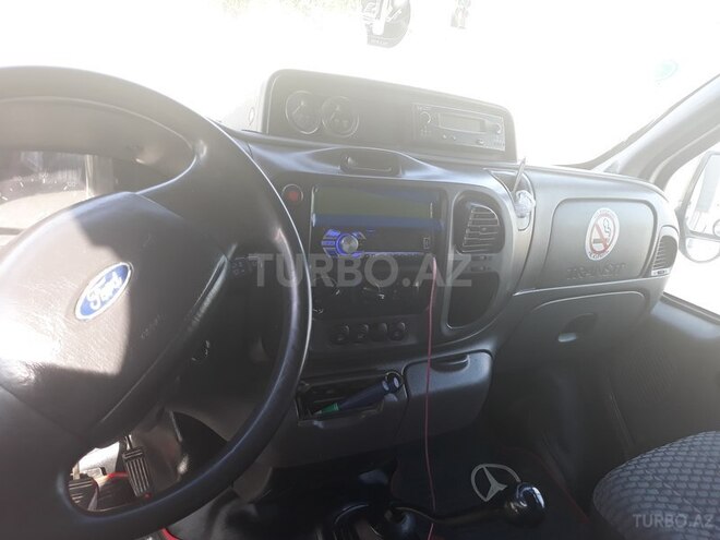 Ford Transit 2002, 275,000 km - 2.5 l - Ağdaş