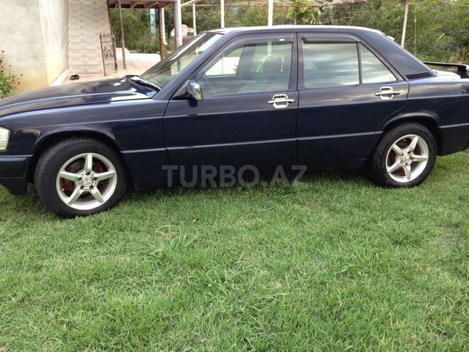 Mercedes 190 1991, 200,000 km - 1.8 л - Bakı
