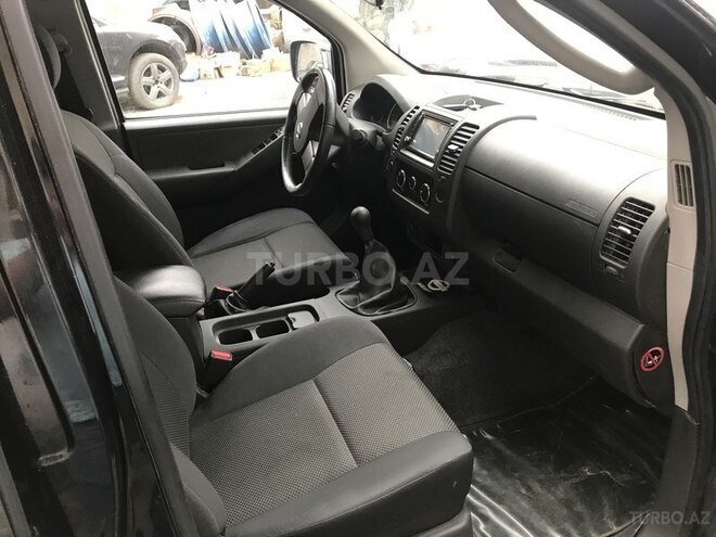 Nissan Navara 2010, 88,000 km - 0.3 l - Bakı