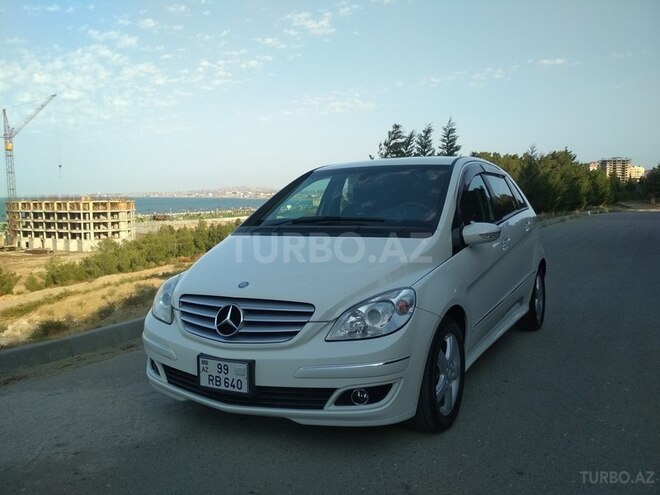 Mercedes B 170 2008, 64,000 km - 1.7 л - Bakı