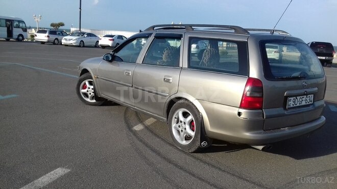 Opel Vectra 1998, 250,000 km - 2.0 l - Sumqayıt