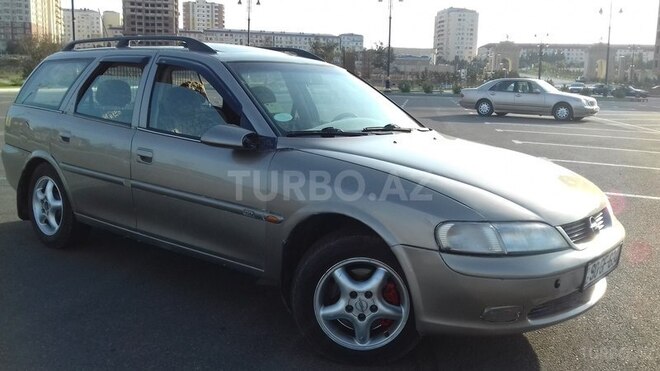 Opel Vectra 1998, 250,000 km - 2.0 l - Sumqayıt