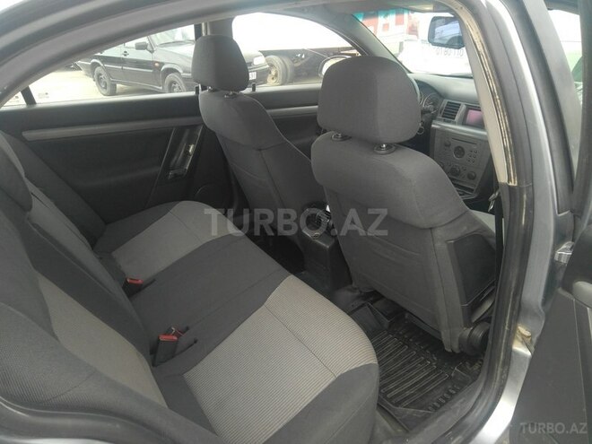 Opel Vectra 2004, 335,000 km - 1.6 l - Bakı