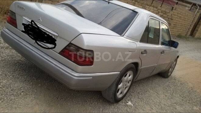 Mercedes E 220 1993, 399,520 km - 2.2 л - Bakı