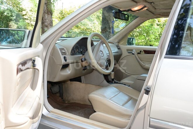 Mercedes C 230 1999, 250,000 km - 2.3 l - Zaqatala