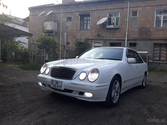 Mercedes E 240 2001, 270,000 km - 2.6 л - Gəncə