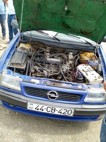 Opel Astra 1995, 908,070 km - 1.6 l - Masallı