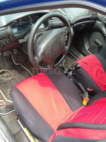 Opel Astra 1995, 908,070 km - 1.6 l - Masallı