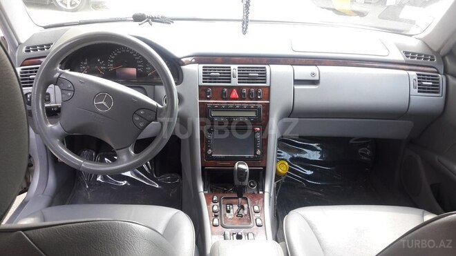 Mercedes E 240 2001, 250,000 km - 2.6 l - Bakı