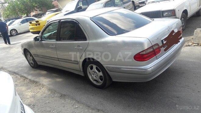 Mercedes E 240 2001, 250,000 km - 2.6 l - Bakı