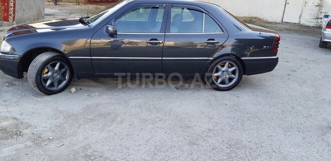 Mercedes C 220 1996, 325,000 km - 2.2 л - Sumqayıt