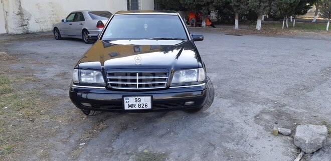 Mercedes C 220 1996, 325,000 km - 2.2 л - Sumqayıt