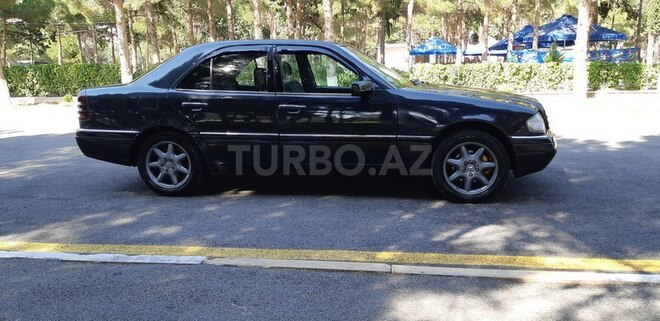 Mercedes C 220 1996, 325,000 km - 2.2 л - Sumqayıt