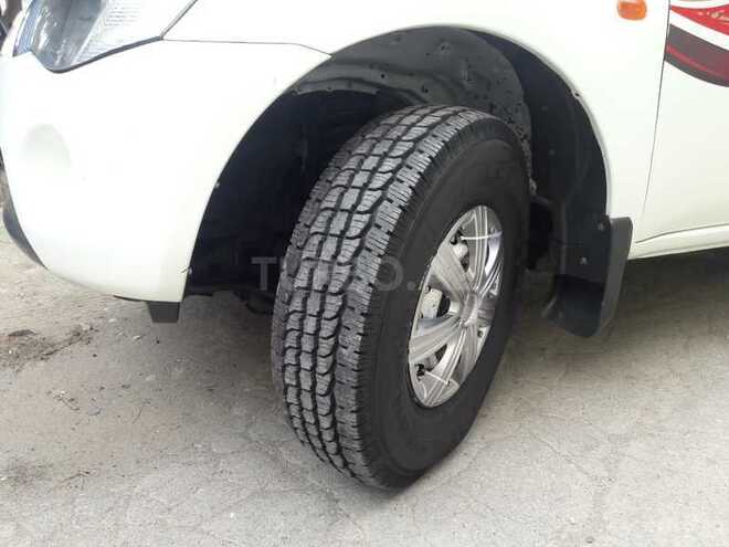 Mitsubishi L200 2008, 183,000 km - 2.5 l - Bakı
