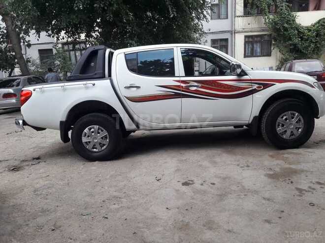 Mitsubishi L200 2008, 183,000 km - 2.5 l - Bakı