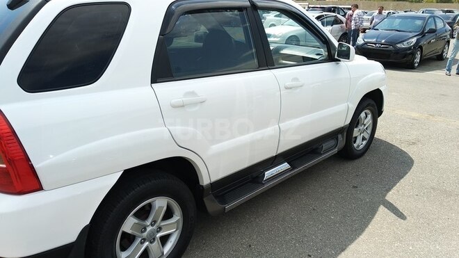 Kia Sportage 2009, 176,000 km - 2.0 l - Bakı