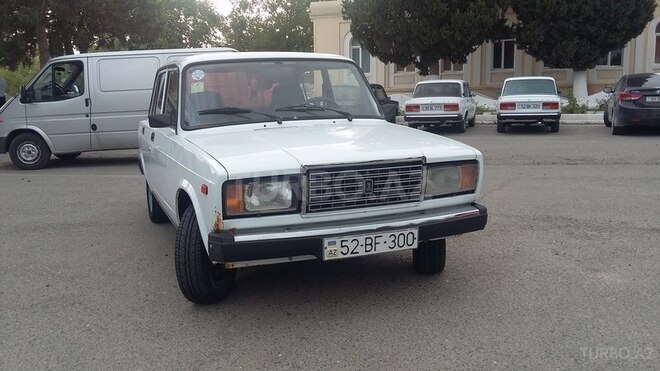LADA (VAZ) 2107 2008, 52,000 km - 1.6 l - Salyan