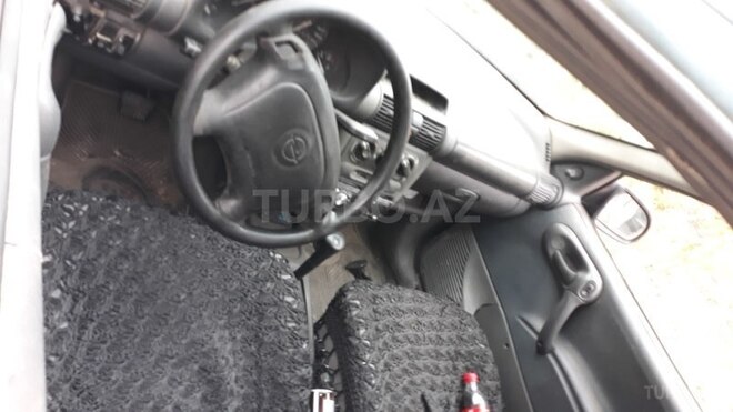Opel Vita 1996, 220,000 km - 1.4 l - Sumqayıt