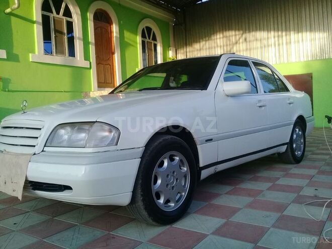 Mercedes C 220 1996, 210,000 km - 2.2 l - Biləsuvar