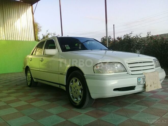 Mercedes C 220 1996, 210,000 km - 2.2 l - Biləsuvar