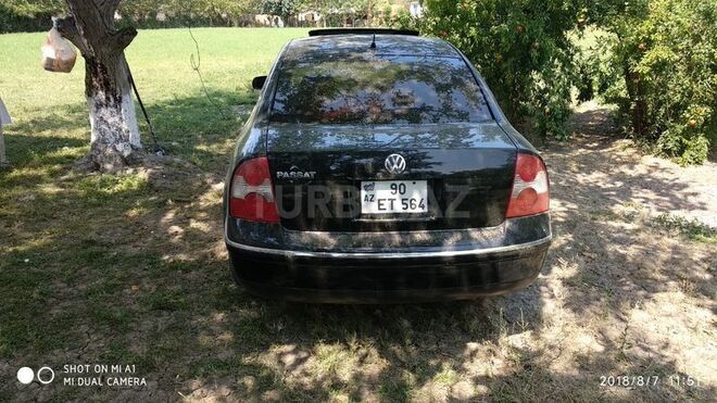 Volkswagen Passat 2002, 258,000 km - 1.8 л - Bərdə