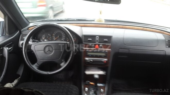 Mercedes C 240 1998, 392,331 km - 2.4 l - Şamaxı