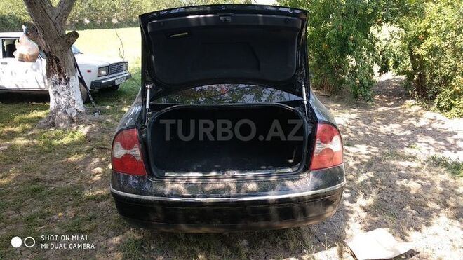 Volkswagen Passat 2002, 258,000 km - 1.8 л - Bərdə