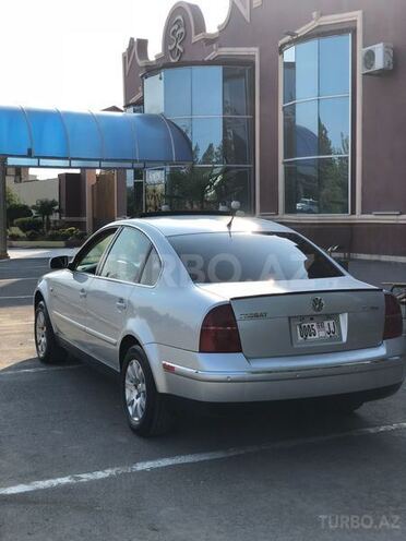 Volkswagen Passat 2001, 297,500 km - 1.8 l - Gəncə
