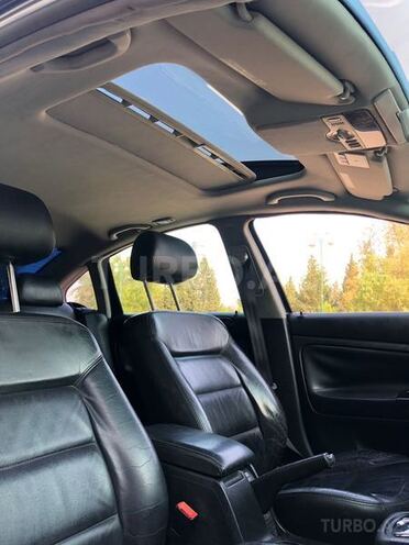 Volkswagen Passat 2001, 297,500 km - 1.8 l - Gəncə