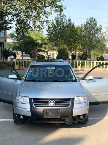 Volkswagen Passat 2001, 297,500 km - 1.8 l - Gəncə