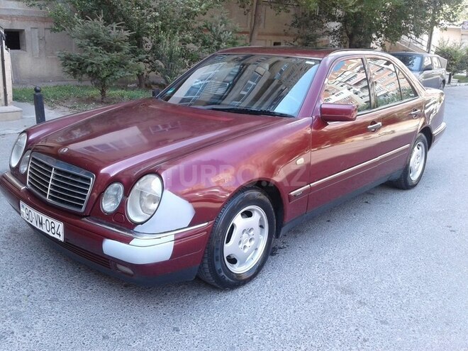 Mercedes E 240 1999, 250,000 km - 2.4 l - Bakı
