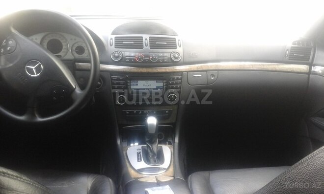 Mercedes E 320 2002, 272,000 km - 3.2 l - Neftçala