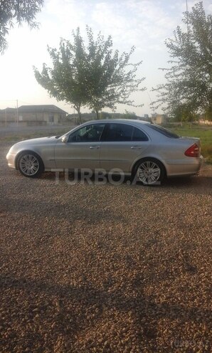 Mercedes E 320 2002, 272,000 km - 3.2 l - Neftçala