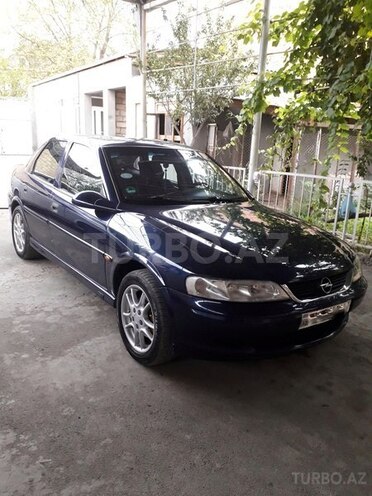Opel Vectra 1999, 240,000 km - 1.6 l - Gəncə