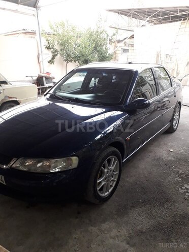 Opel Vectra 1999, 240,000 km - 1.6 l - Gəncə