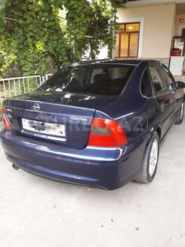 Opel Vectra 1999, 240,000 km - 1.6 l - Gəncə
