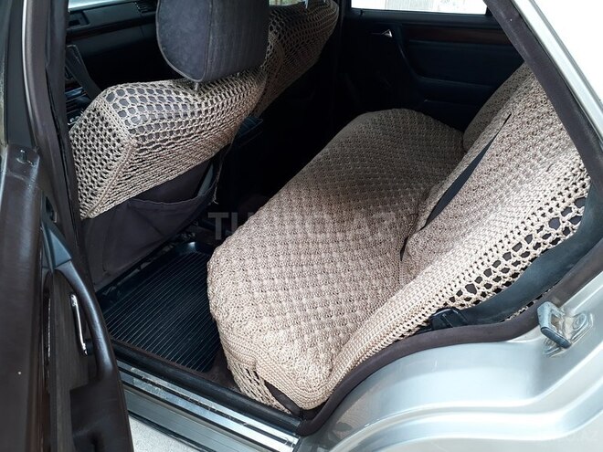 Mercedes E 200 1990, 400,568 km - 2.0 l - Bakı